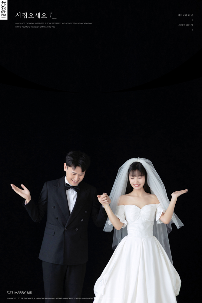 极致情绪！李赫群先生王春女士极简棚拍婚纱照、极简棚拍、徐才皓、好像在听单口相声，开心到直不起腰，幸福感MAX、婚纱照