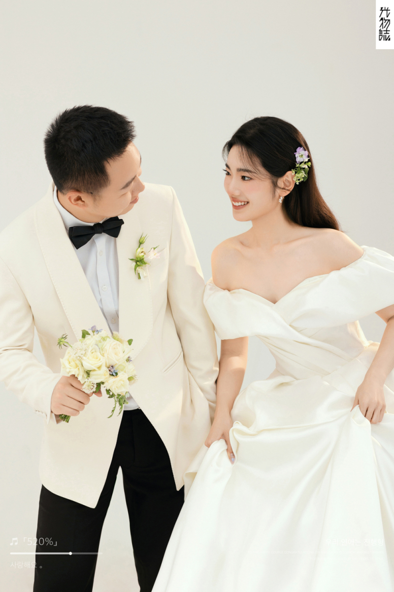 暖白、极简棚拍、