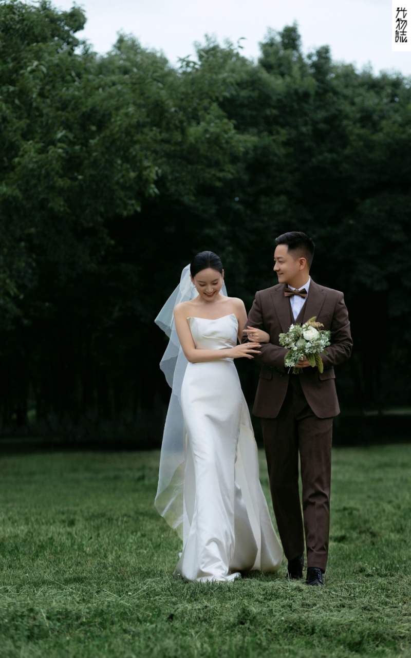 极致情绪！胡先生李女士氛围森系婚纱照、氛围森系、艾辰、偷偷练过读心术，精准预判每一个想法，细腻到心里、婚纱照