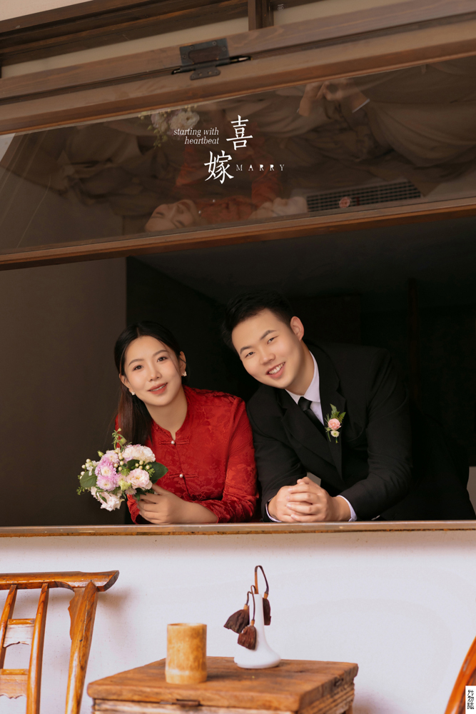 幸福感爆棚田越强先生赵妍女士怀旧复古婚纱照、怀旧复古、徐才皓、好像在听单口相声，开心到直不起腰，幸福感MAX、婚纱照