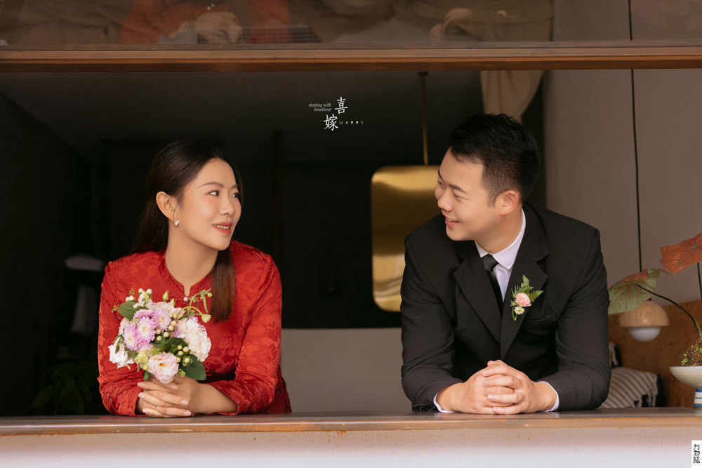 幸福感爆棚田越强先生赵妍女士怀旧复古婚纱照、怀旧复古、徐才皓、好像在听单口相声，开心到直不起腰，幸福感MAX、婚纱照