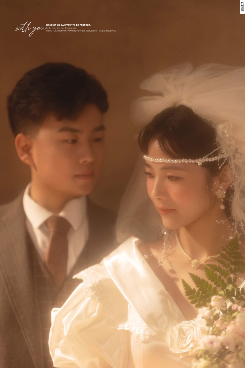 太太太太可了~~！吕文龙先生杨小雪女士怀旧复古婚纱照、怀旧复古、木子、唠嗑型选手，构图多变、情绪拿捏，特写YYDS、婚纱照