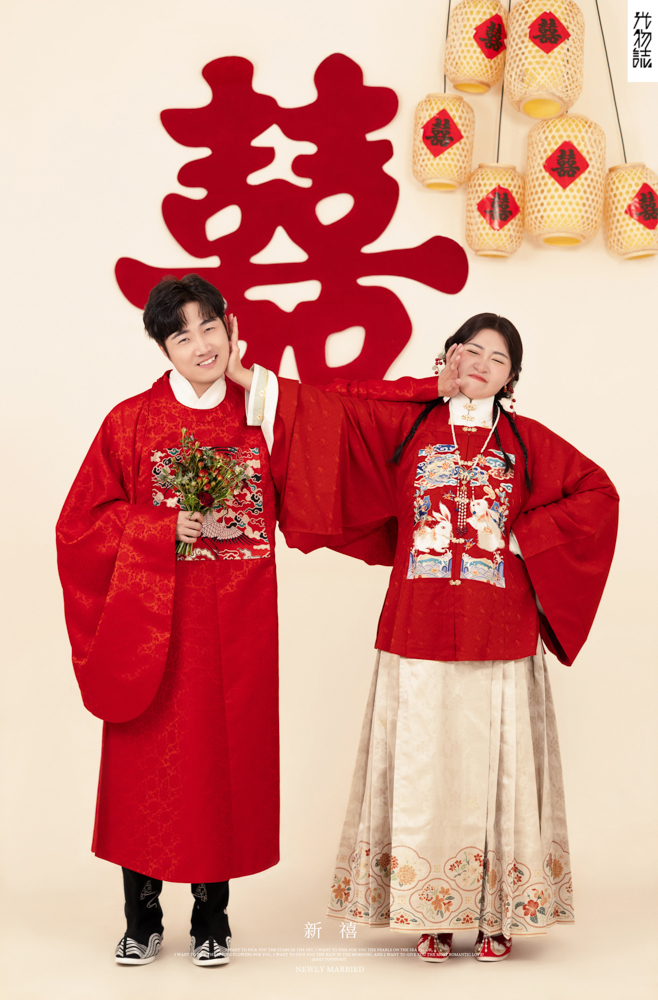 可甜可爱da崔鹏先生宋香香女士中式传承婚纱照、中式传承、徐才皓、好像在听单口相声，开心到直不起腰，幸福感MAX、婚纱照