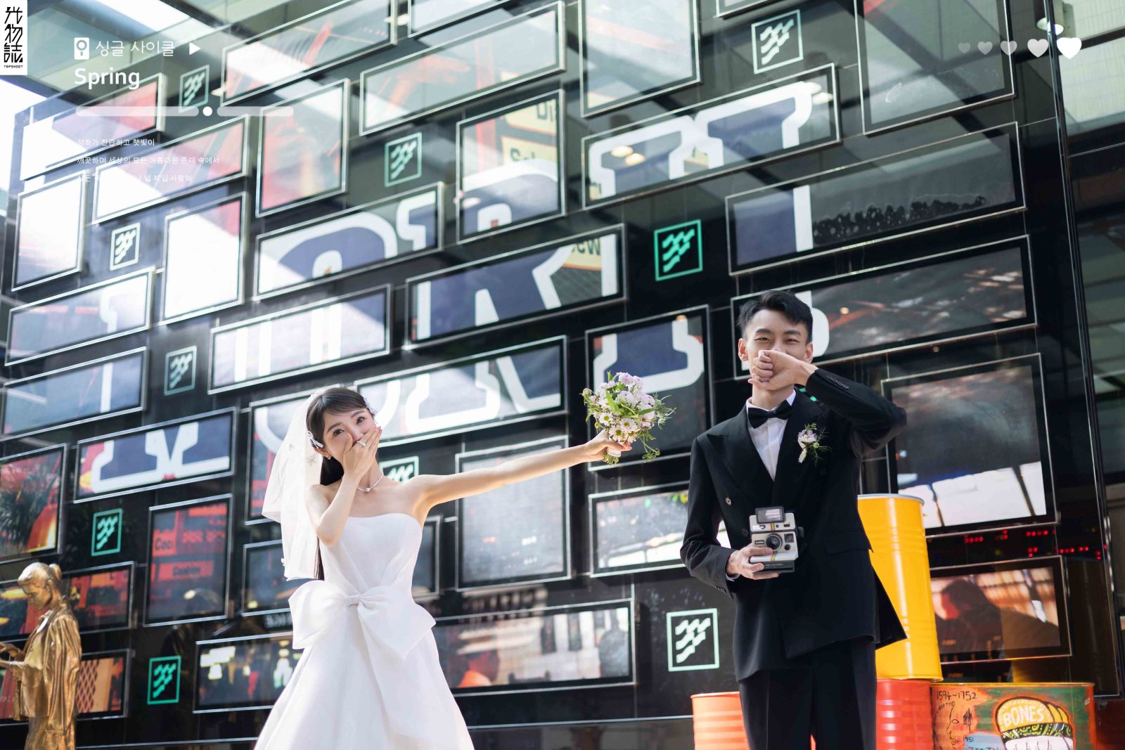幸福感爆棚周梧桐先生乔晓爽女士极简棚拍婚纱照、物誌生活、韩松、行走的放大镜，现场细节，姿态指导的掌控者、婚纱照