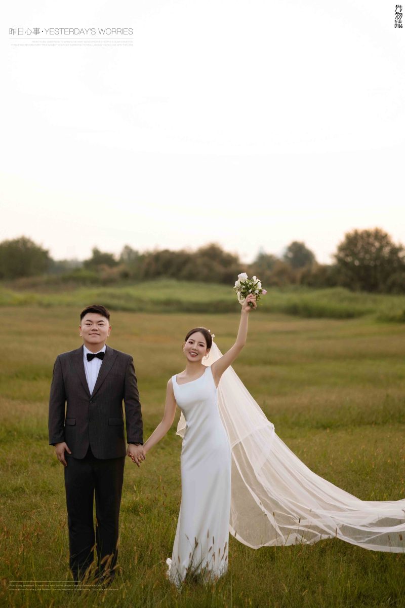 极致情绪！郑重文先生任甜女士氛围森系婚纱照、氛围森系、韩松、行走的放大镜，现场细节，姿态指导的掌控者、婚纱照