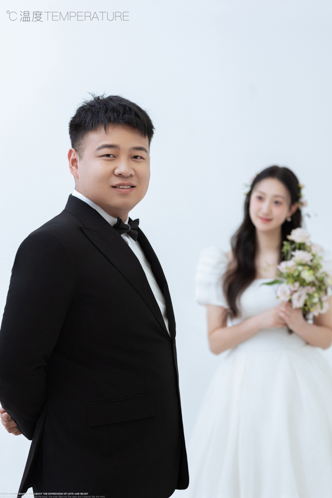 亲爱的你、极简棚拍、