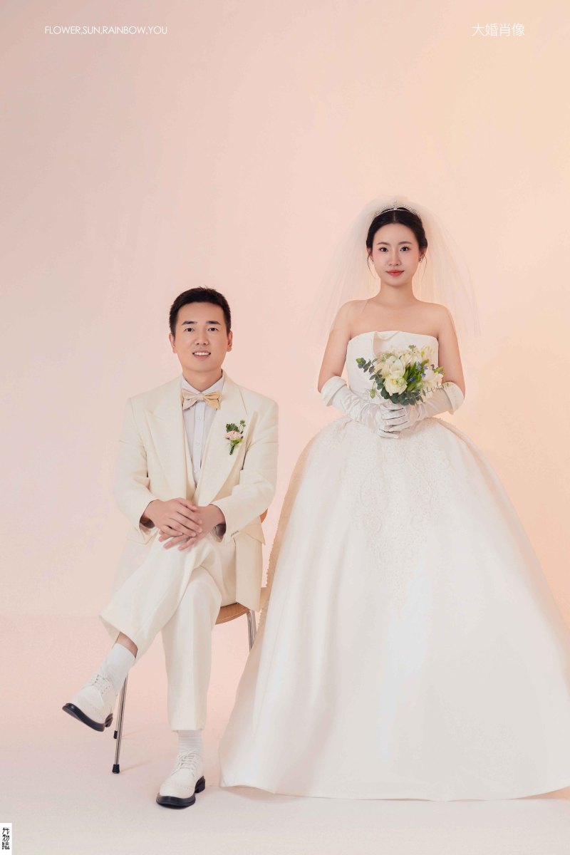 超级甜腻！许先生康女士极简棚拍婚纱照、极简棚拍  极简棚拍  极简棚拍、张俊杨Yinan、我想给你拍张照、婚纱照