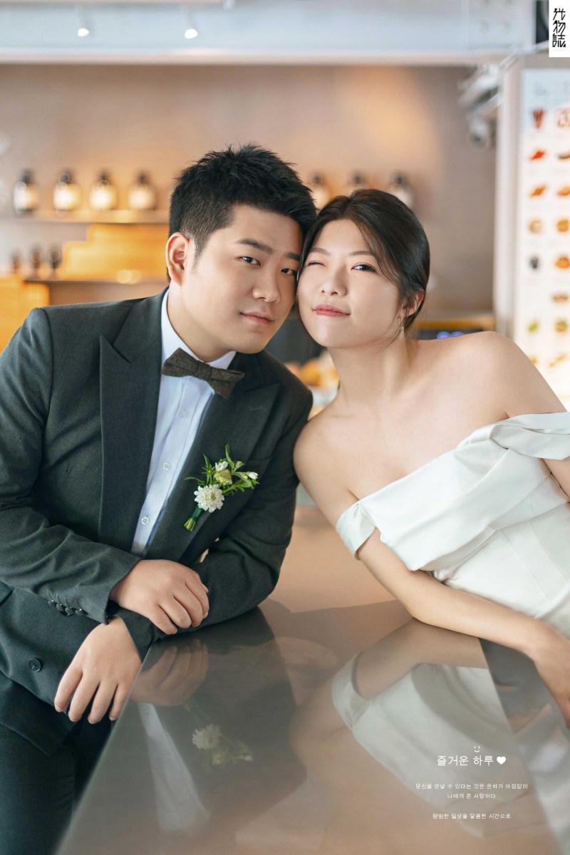 炒鸡甜~程旭先生陈芮女士物誌生活婚纱照、物誌生活、木子、唠嗑型选手，构图多变、情绪拿捏，特写YYDS、婚纱照