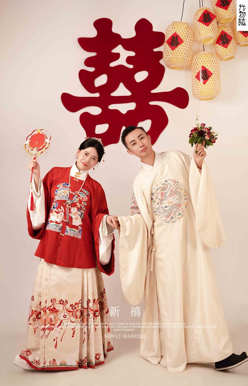 太太太太可了~~！王磊先生王苗女士中式传承婚纱照、中式传承、韩松、行走的放大镜，现场细节，姿态指导的掌控者、婚纱照