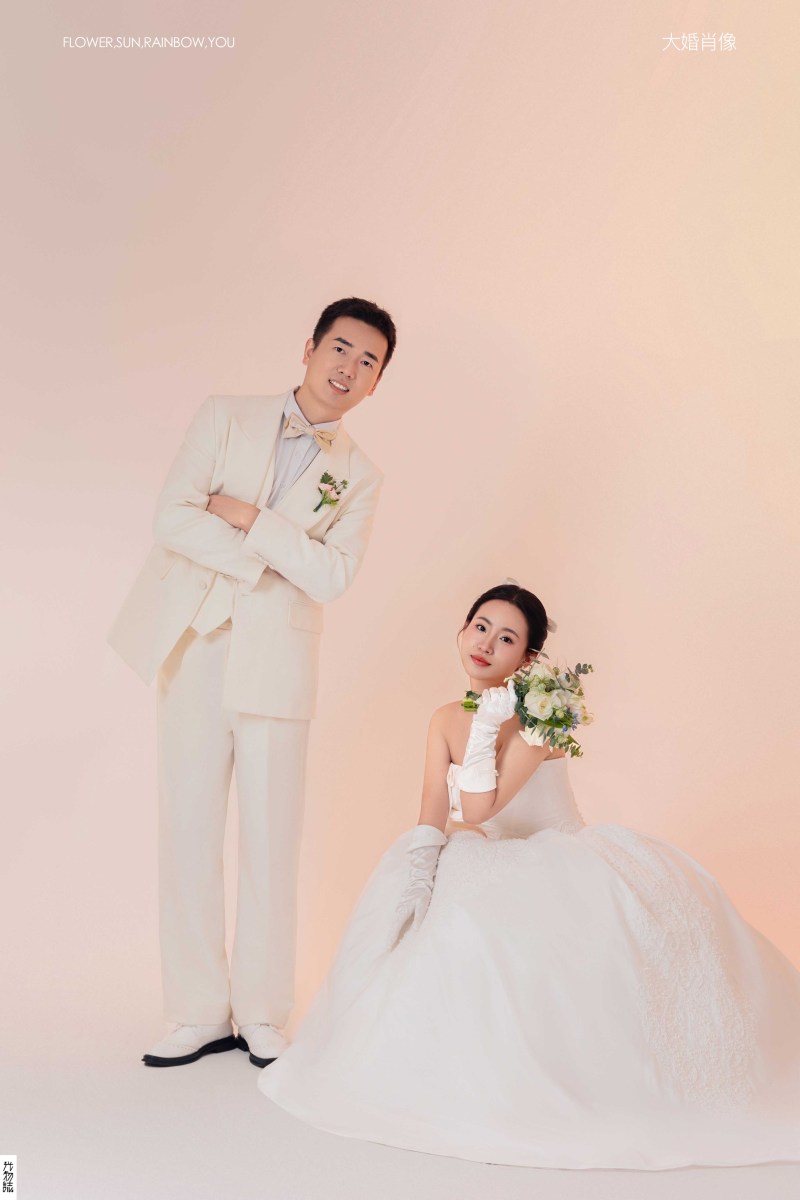 超级甜腻！许先生康女士极简棚拍婚纱照、极简棚拍  极简棚拍  极简棚拍、张俊杨Yinan、我想给你拍张照、婚纱照