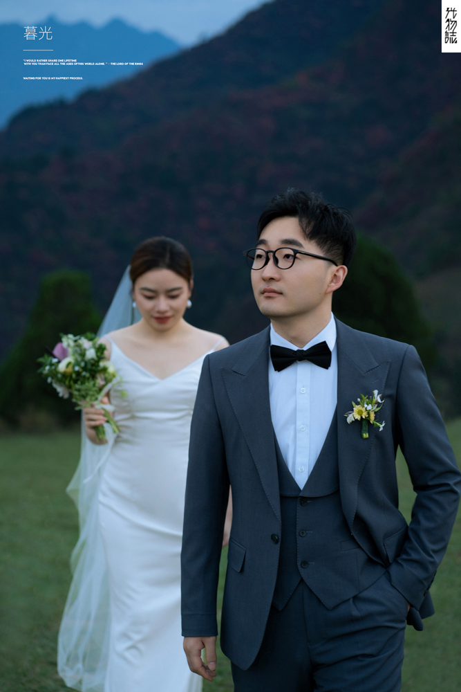 炒鸡甜~赵凯先生邓菊女士电影纪实婚纱照、电影纪实、白玛、怀疑是不是修导演系，拍照像电影一样的构图和质感、婚纱照