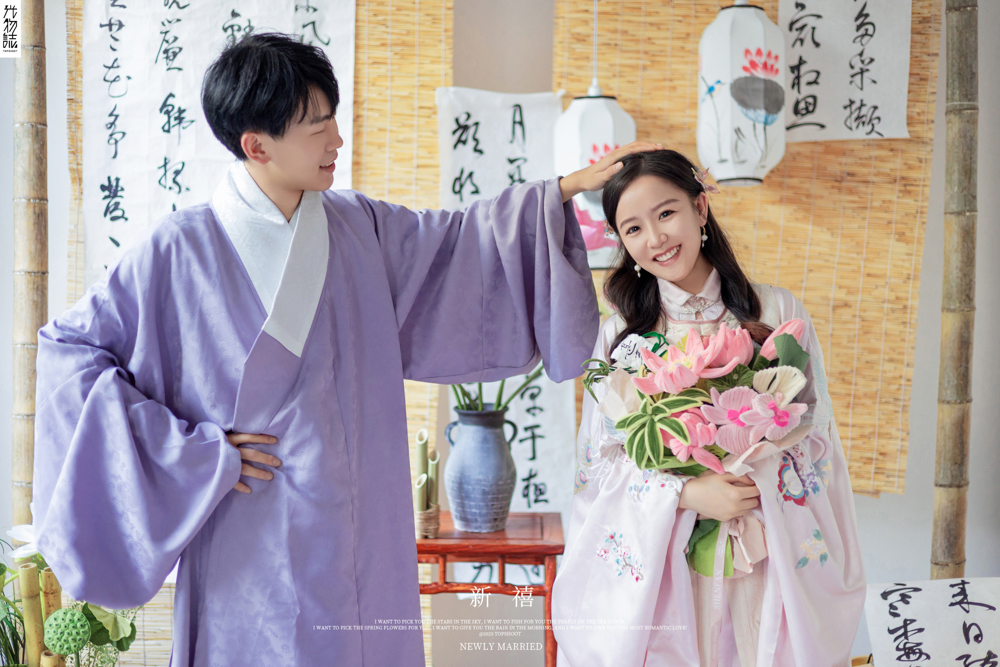 撒狗粮啦~杨少雄先生党艺伟女士中式传承婚纱照、中式传承、徐才皓、好像在听单口相声，开心到直不起腰，幸福感MAX、婚纱照