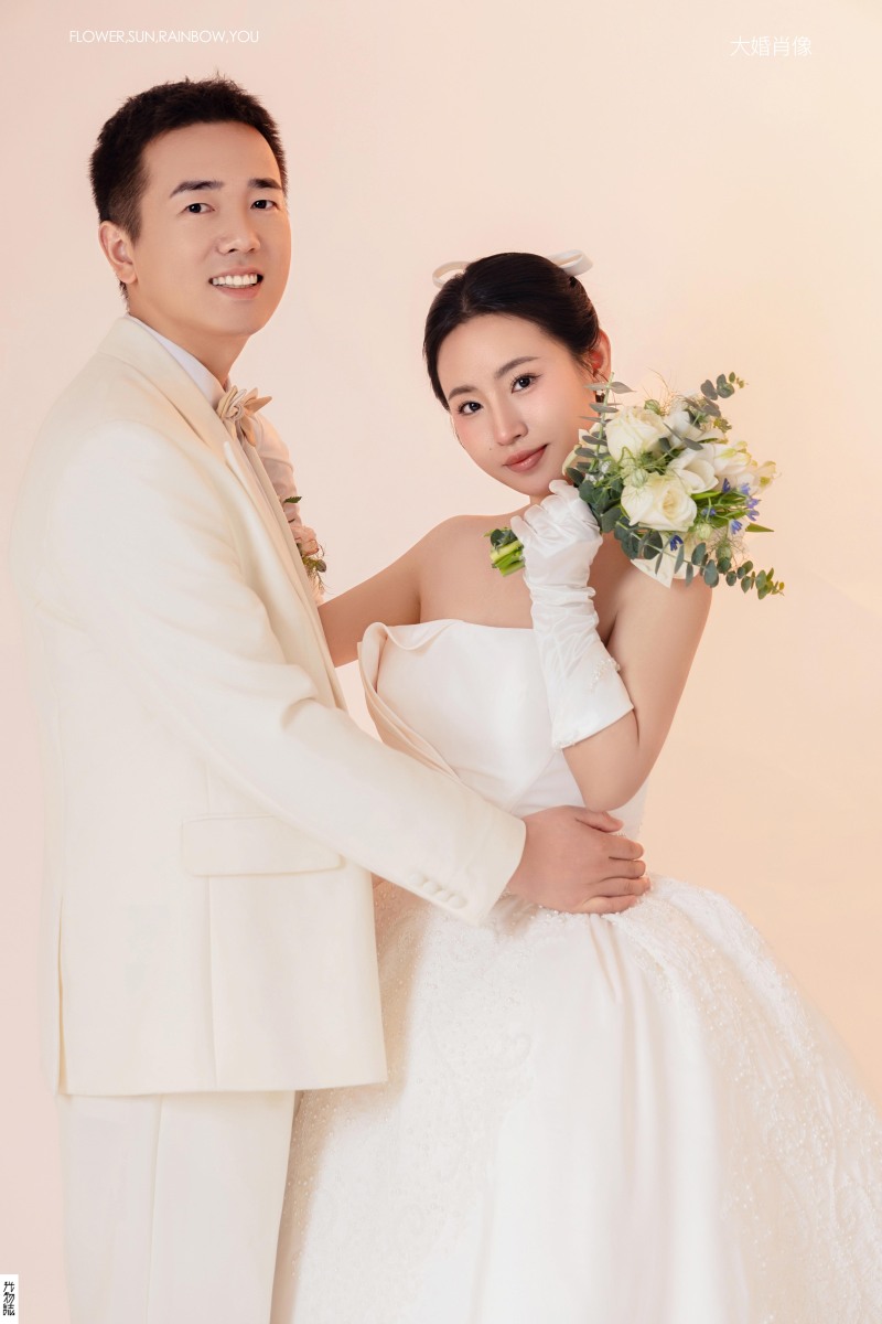 超级甜腻！许先生康女士极简棚拍婚纱照、极简棚拍  极简棚拍  极简棚拍、张俊杨Yinan、我想给你拍张照、婚纱照