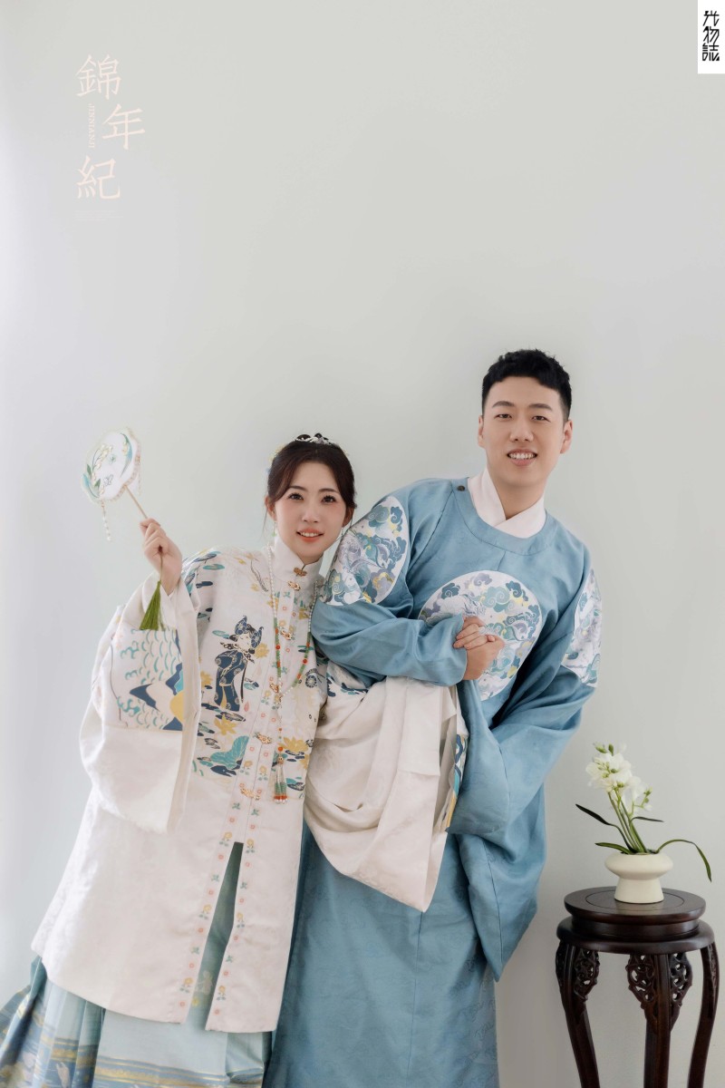 爱了~爱了~杨峻森先生李安安女士中式传承婚纱照、中式传承、木子、唠嗑型选手，构图多变、情绪拿捏，特写YYDS、婚纱照
