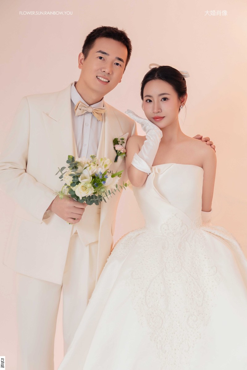 超级甜腻！许先生康女士极简棚拍婚纱照、极简棚拍  极简棚拍  极简棚拍、张俊杨Yinan、我想给你拍张照、婚纱照