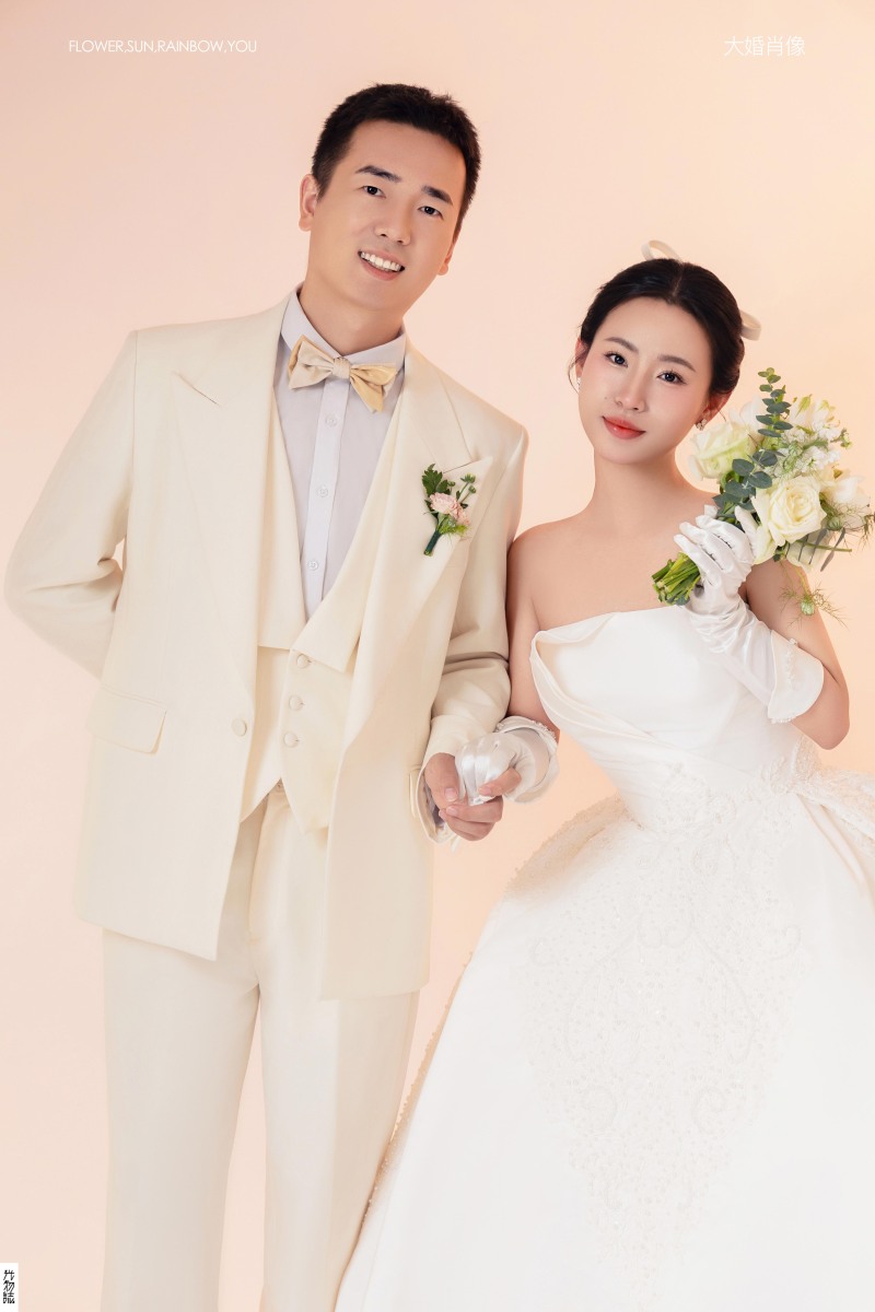 超级甜腻！许先生康女士极简棚拍婚纱照、极简棚拍  极简棚拍  极简棚拍、张俊杨Yinan、我想给你拍张照、婚纱照