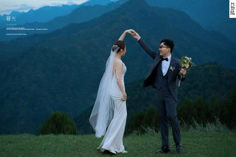 炒鸡甜~赵凯先生邓菊女士电影纪实婚纱照、电影纪实、白玛、怀疑是不是修导演系，拍照像电影一样的构图和质感、婚纱照