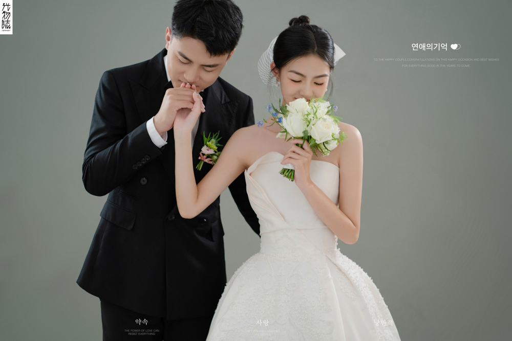 超级甜腻！蔡浩田先生史嘉宁女士极简棚拍婚纱照、极简棚拍、白玛、怀疑是不是修导演系，拍照像电影一样的构图和质感、婚纱照