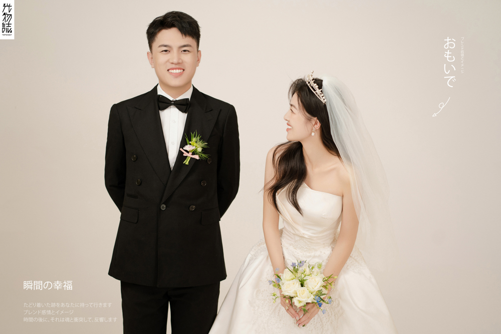 超级甜腻！蔡浩田先生史嘉宁女士极简棚拍婚纱照、极简棚拍、白玛、怀疑是不是修导演系，拍照像电影一样的构图和质感、婚纱照