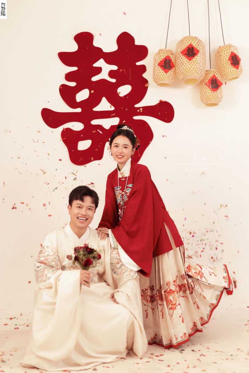 太太太太可了~~！庄浩杰先生刘倍含女士中式传承婚纱照、中式传承、张俊杨Yinan、我想给你拍张照、婚纱照