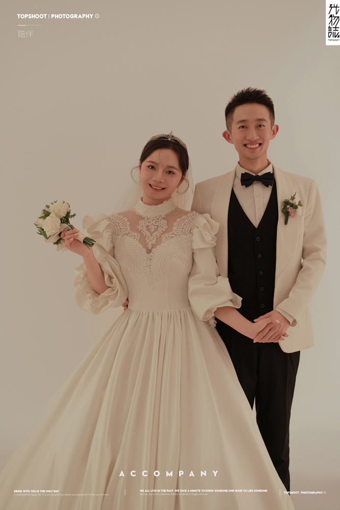新鲜出炉:)李先生马女士极简棚拍婚纱照、极简棚拍、刘康、六边形战士，不止是沟通，拍摄想法，创造思维样样拿捏。、婚纱照