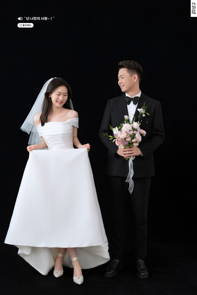 满满狗粮~陈先生甘女士极简棚拍婚纱照、极简棚拍、刘康、六边形战士，不止是沟通，拍摄想法，创造思维样样拿捏。、婚纱照