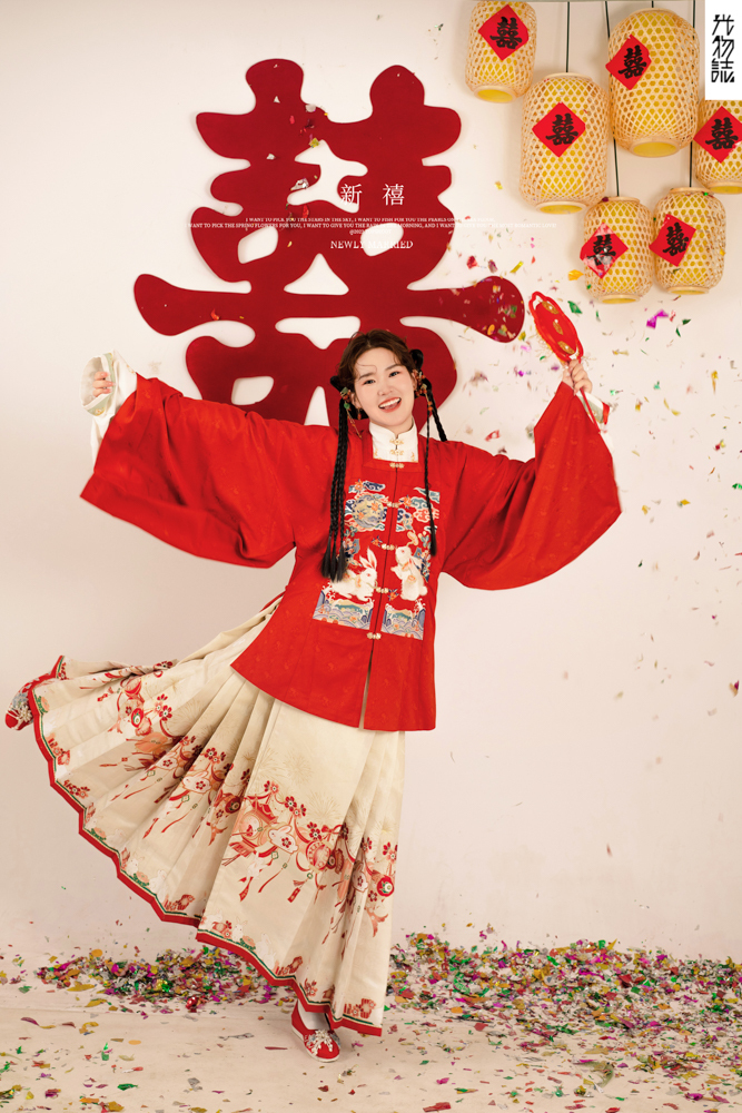 宝藏情侣~杨先生王女士极简棚拍婚纱照、极简棚拍、刘康、六边形战士，不止是沟通，拍摄想法，创造思维样样拿捏。、婚纱照