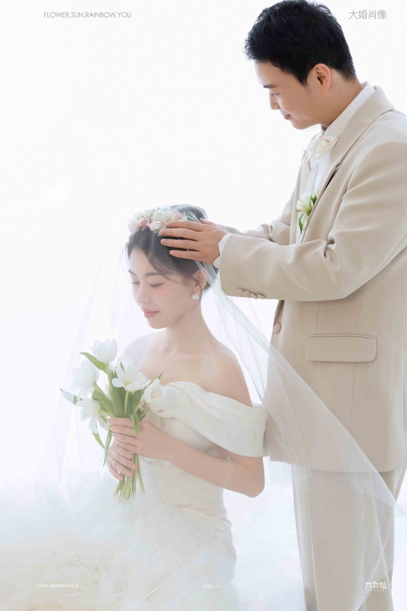 太太太太可了~~！马奔先生马瑞临女士极简棚拍婚纱照、极简棚拍、韩松、行走的放大镜，现场细节，姿态指导的掌控者、婚纱照