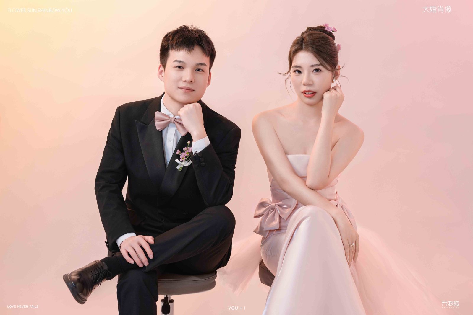 幸福感爆棚叶友勇先生朱翩翩女士极简棚拍婚纱照、极简棚拍、韩松、行走的放大镜，现场细节，姿态指导的掌控者、婚纱照
