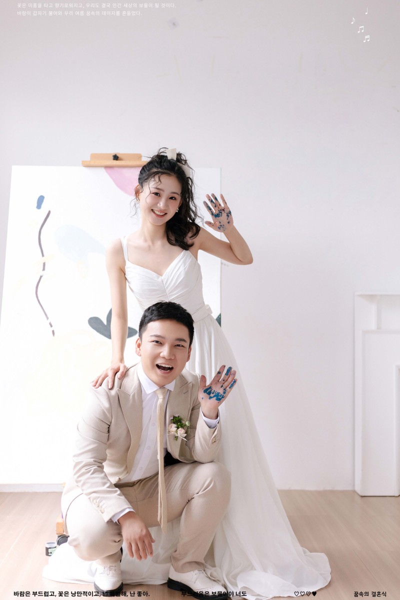 美到想哭1551傅先生陈女士极简棚拍婚纱照、极简棚拍、刘雨鑫、天赋型选手，拥有一双摄影眼，每一个细节点尽在掌握、婚纱照