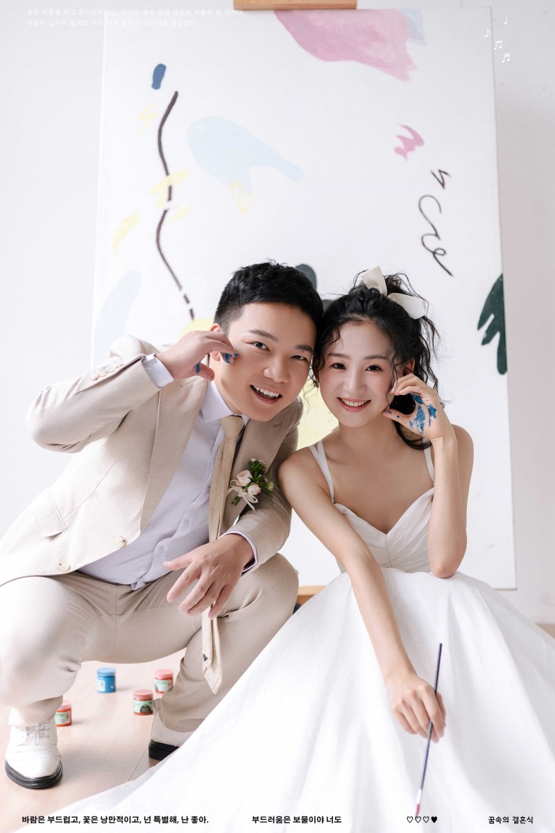 美到想哭1551傅先生陈女士极简棚拍婚纱照、极简棚拍、刘雨鑫、天赋型选手，拥有一双摄影眼，每一个细节点尽在掌握、婚纱照