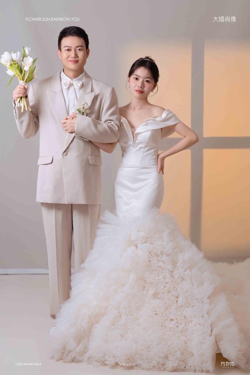 太太太太可了~~！马奔先生马瑞临女士极简棚拍婚纱照、极简棚拍、韩松、行走的放大镜，现场细节，姿态指导的掌控者、婚纱照