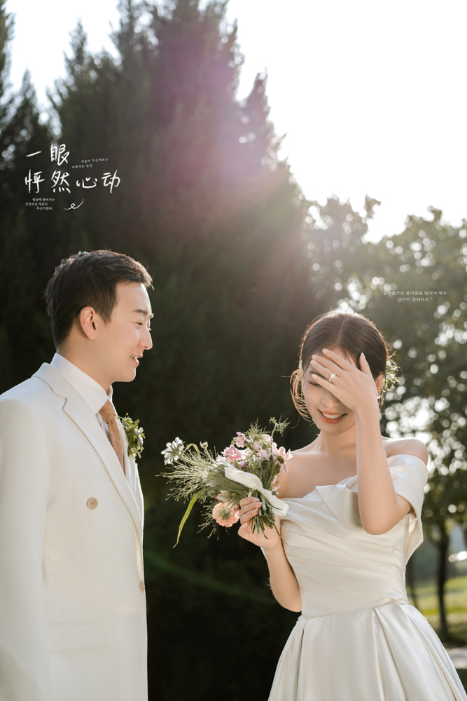 小小小清新:)王先生杨女士氛围森系婚纱照、氛围森系、刘康、六边形战士，不止是沟通，拍摄想法，创造思维样样拿捏。、婚纱照