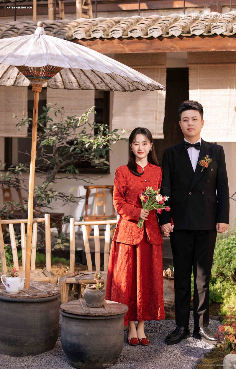 新鲜出炉:)袁健涛先生宗轩竹女士怀旧复古婚纱照、怀旧复古  中式传承、韩松、行走的放大镜，现场细节，姿态指导的掌控者、婚纱照
