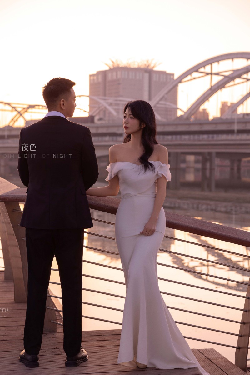 炒鸡甜~龚昌新先生惠烁媛女士电影纪实婚纱照、电影纪实、木子、唠嗑型选手，构图多变、情绪拿捏，特写YYDS、婚纱照