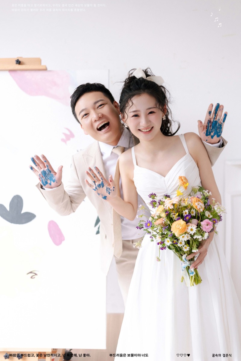 美到想哭1551傅先生陈女士极简棚拍婚纱照、极简棚拍、刘雨鑫、天赋型选手，拥有一双摄影眼，每一个细节点尽在掌握、婚纱照