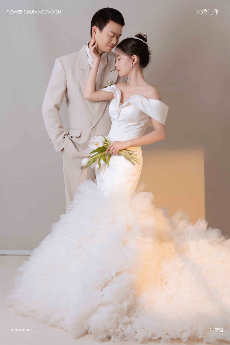 太太太太可了~~！马奔先生马瑞临女士极简棚拍婚纱照、极简棚拍、韩松、行走的放大镜，现场细节，姿态指导的掌控者、婚纱照