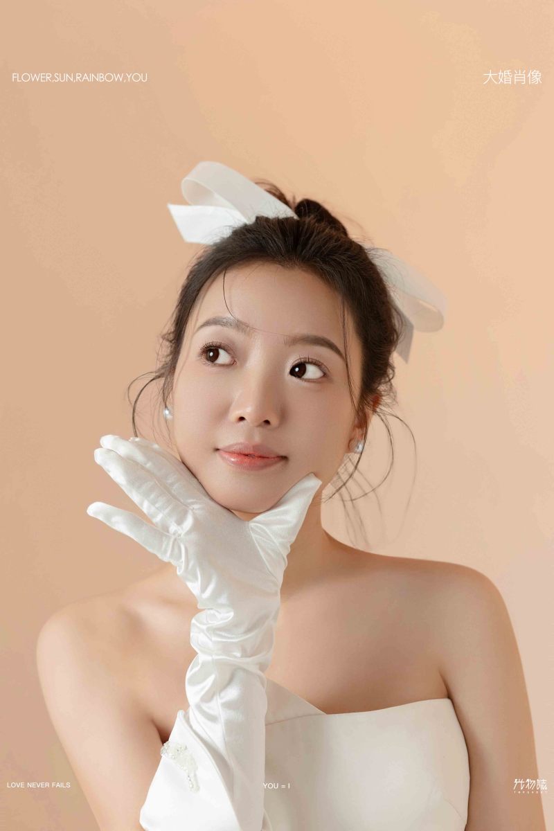 新鲜出炉:)乐昌新先生刘晓雯女士极简棚拍婚纱照、极简棚拍、韩松、行走的放大镜，现场细节，姿态指导的掌控者、婚纱照