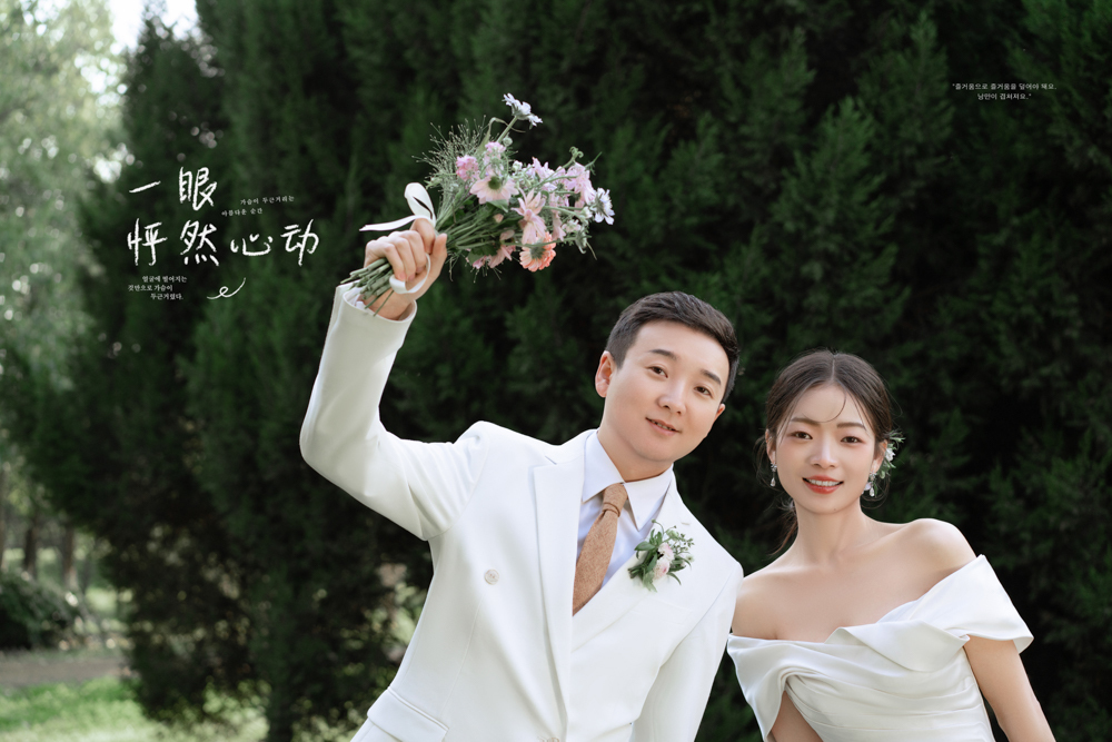 小小小清新:)王先生杨女士氛围森系婚纱照、氛围森系、刘康、六边形战士，不止是沟通，拍摄想法，创造思维样样拿捏。、婚纱照