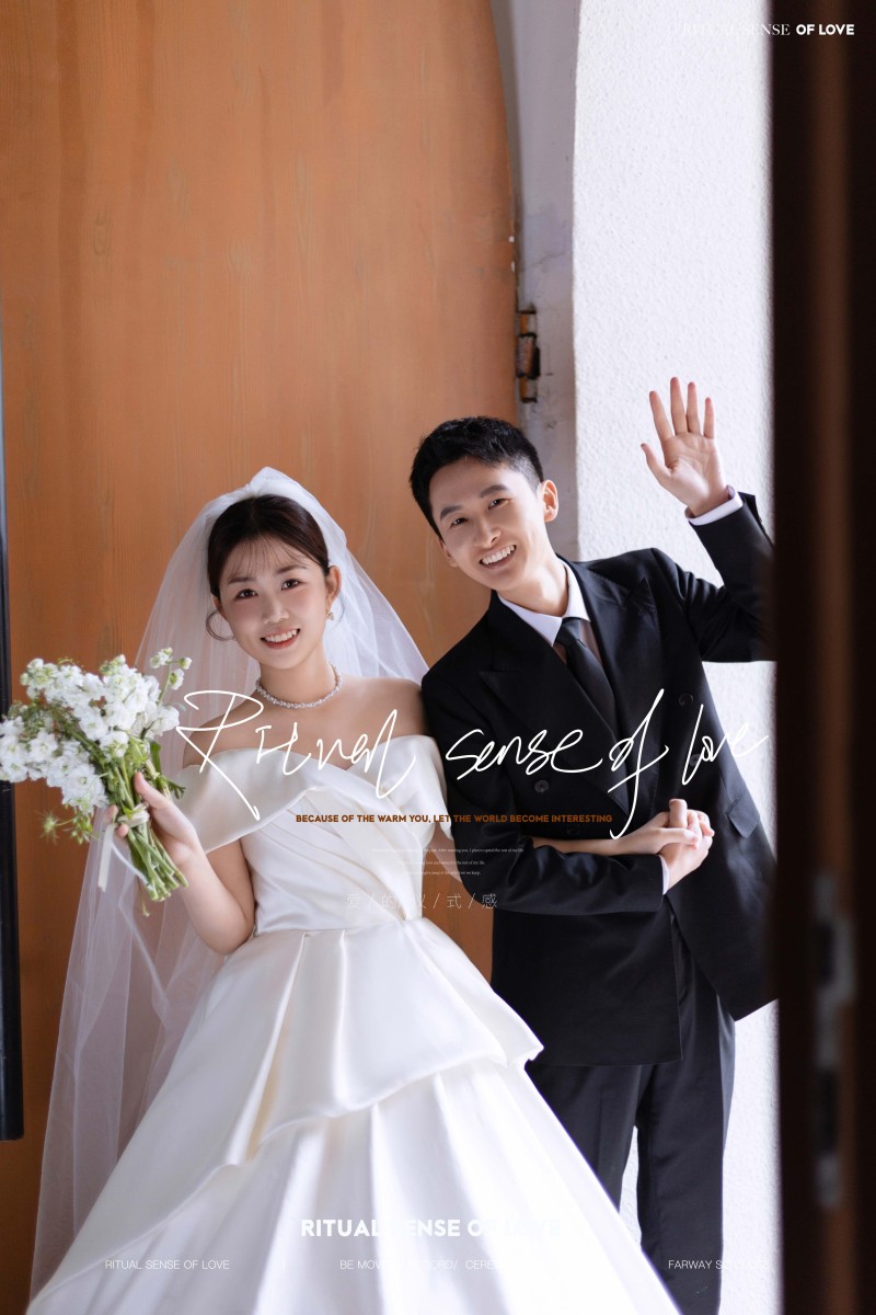 太太太太可了~~！刘斌先生梁莹女士电影纪实婚纱照、极简棚拍  电影纪实、木子、唠嗑型选手，构图多变、情绪拿捏，特写YYDS、婚纱照
