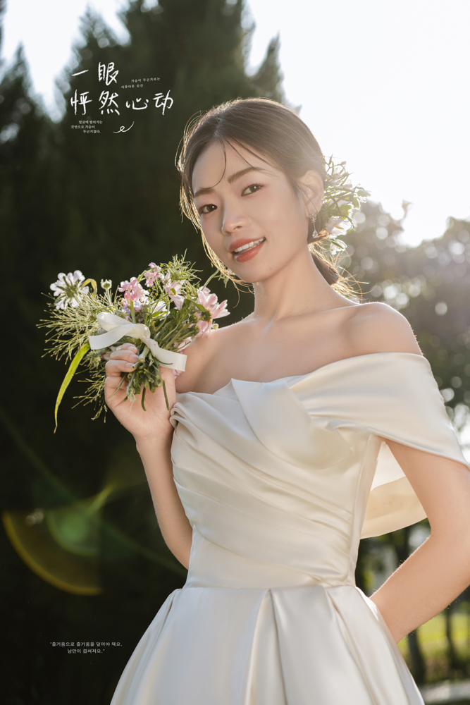 小小小清新:)王先生杨女士氛围森系婚纱照、氛围森系、刘康、六边形战士，不止是沟通，拍摄想法，创造思维样样拿捏。、婚纱照