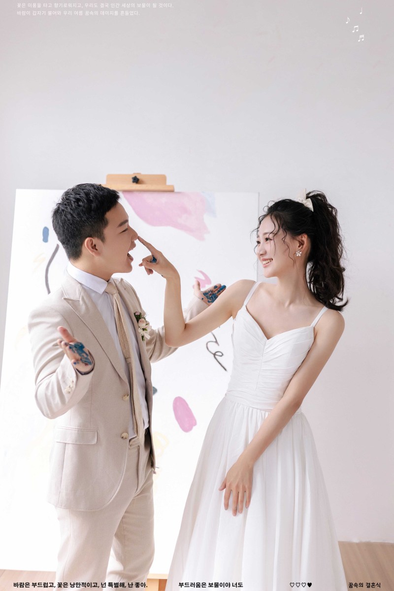 美到想哭1551傅先生陈女士极简棚拍婚纱照、极简棚拍、刘雨鑫、天赋型选手，拥有一双摄影眼，每一个细节点尽在掌握、婚纱照