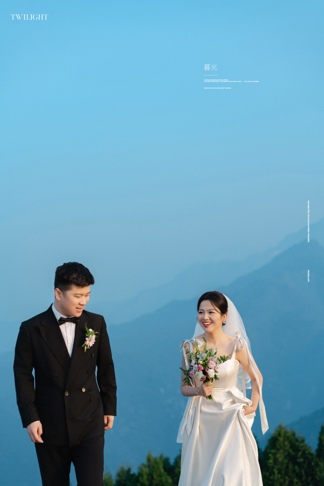 满满狗粮~邓元敏先生李春亚女士中式传承婚纱照、中式传承、白玛、怀疑是不是修导演系，拍照像电影一样的构图和质感、婚纱照