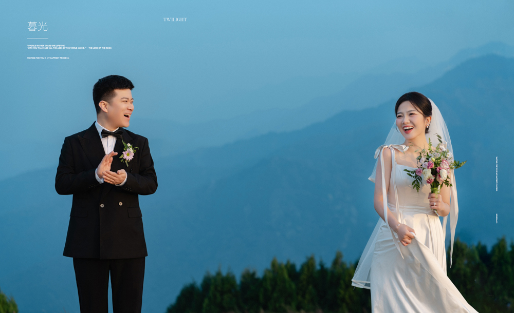 满满狗粮~邓元敏先生李春亚女士中式传承婚纱照、中式传承、白玛、怀疑是不是修导演系，拍照像电影一样的构图和质感、婚纱照