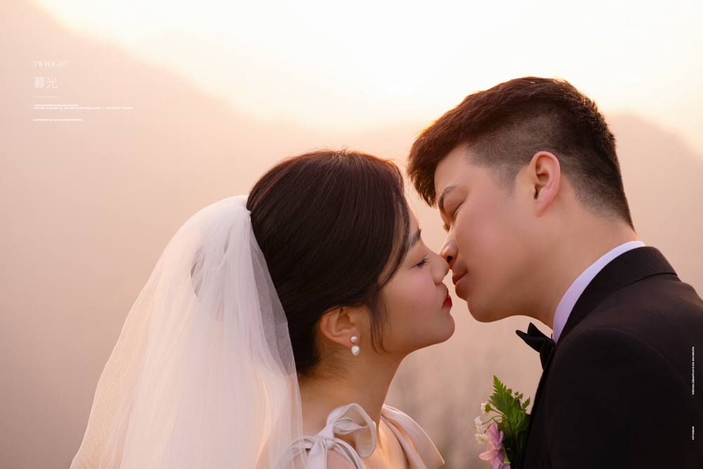 满满狗粮~邓元敏先生李春亚女士中式传承婚纱照、中式传承、白玛、怀疑是不是修导演系，拍照像电影一样的构图和质感、婚纱照