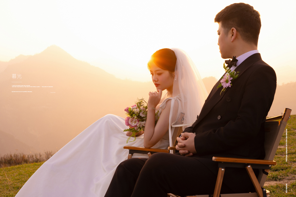 满满狗粮~邓元敏先生李春亚女士中式传承婚纱照、中式传承、白玛、怀疑是不是修导演系，拍照像电影一样的构图和质感、婚纱照
