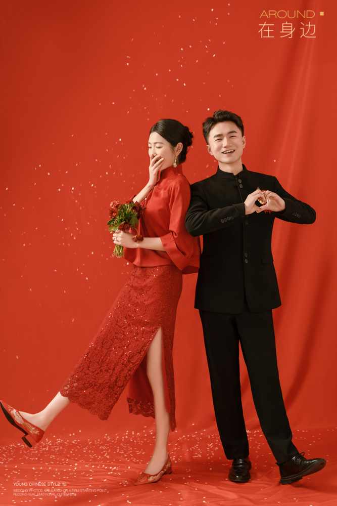 幸福感爆棚谷源先生张雪女士怀旧复古婚纱照、怀旧复古、白玛、怀疑是不是修导演系，拍照像电影一样的构图和质感、婚纱照