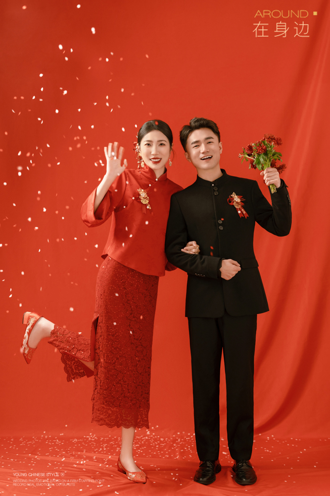 幸福感爆棚谷源先生张雪女士怀旧复古婚纱照、怀旧复古、白玛、怀疑是不是修导演系，拍照像电影一样的构图和质感、婚纱照