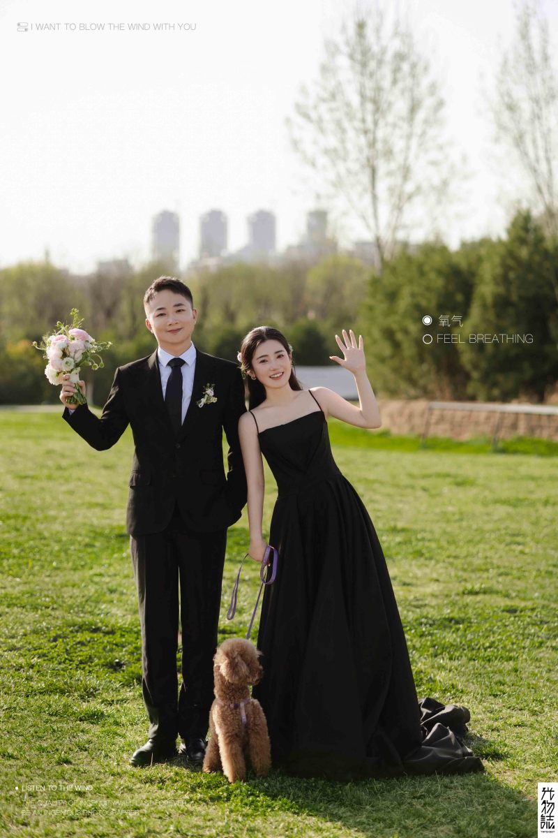 新鲜出炉:)王涛先生 秦枫帆女士氛围森系婚纱照、氛围森系、韩松、行走的放大镜，现场细节，姿态指导的掌控者、婚纱照