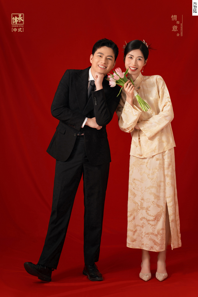 幸福感爆棚赵晨军先生任亚楠女士中式传承婚纱照、中式传承、白玛、怀疑是不是修导演系，拍照像电影一样的构图和质感、婚纱照